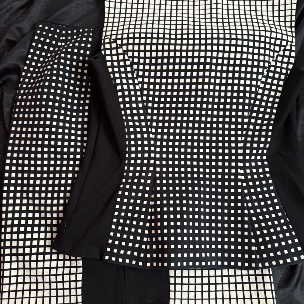 White House Black Market Black and White two piece set skirt and tank